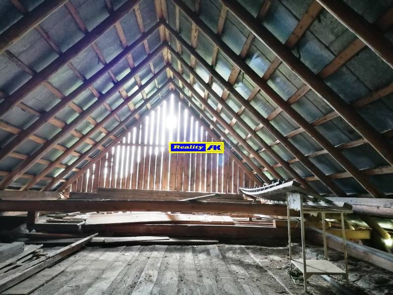 povala nad maštaľou
