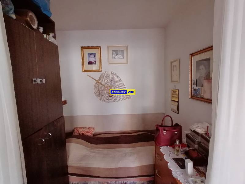 izba je do tvaru L