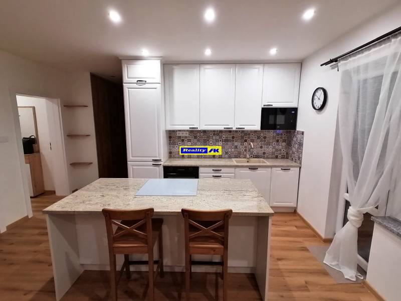 kuchyňa s obývačkou