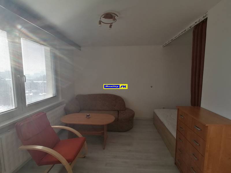 REZERVOVANÉ 1 izbový byt na prenájom Vrútky, centrum