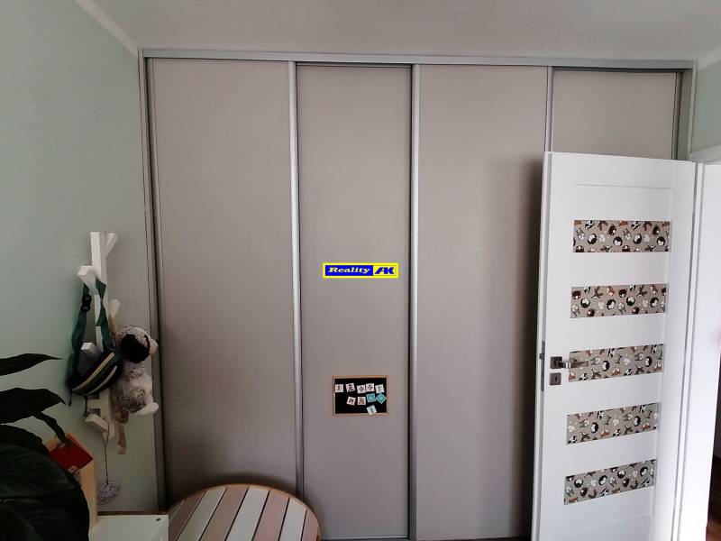 detská izba vstavaná skriňa