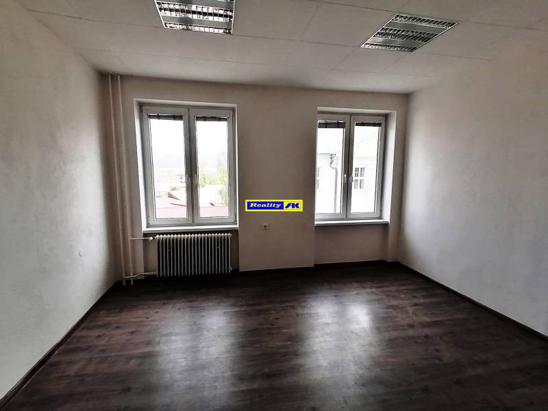 Kancelária na prenájom 26 m2 Martin, výťah, bezbariérový prístup