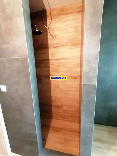 sprcha kúpeľňa s WC
