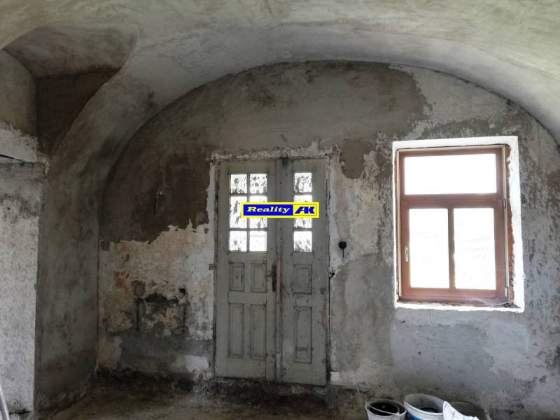 chodba vstupné dvere